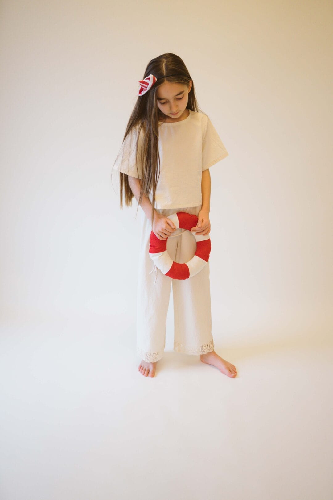 Pantaloni dantelați